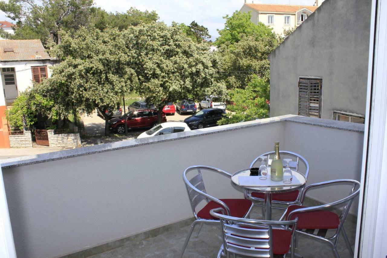 Pearl Of Novalja Apartment Bagian luar foto