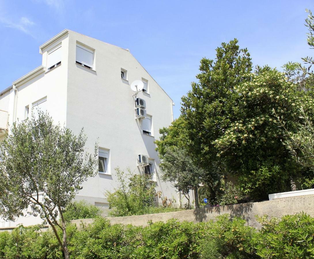 Pearl Of Novalja Apartment Bagian luar foto