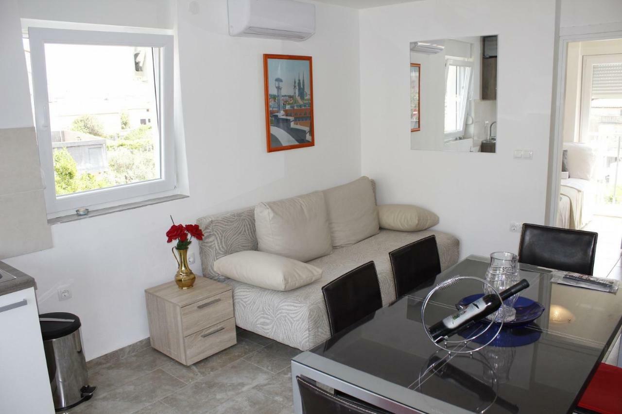 Pearl Of Novalja Apartment Bagian luar foto